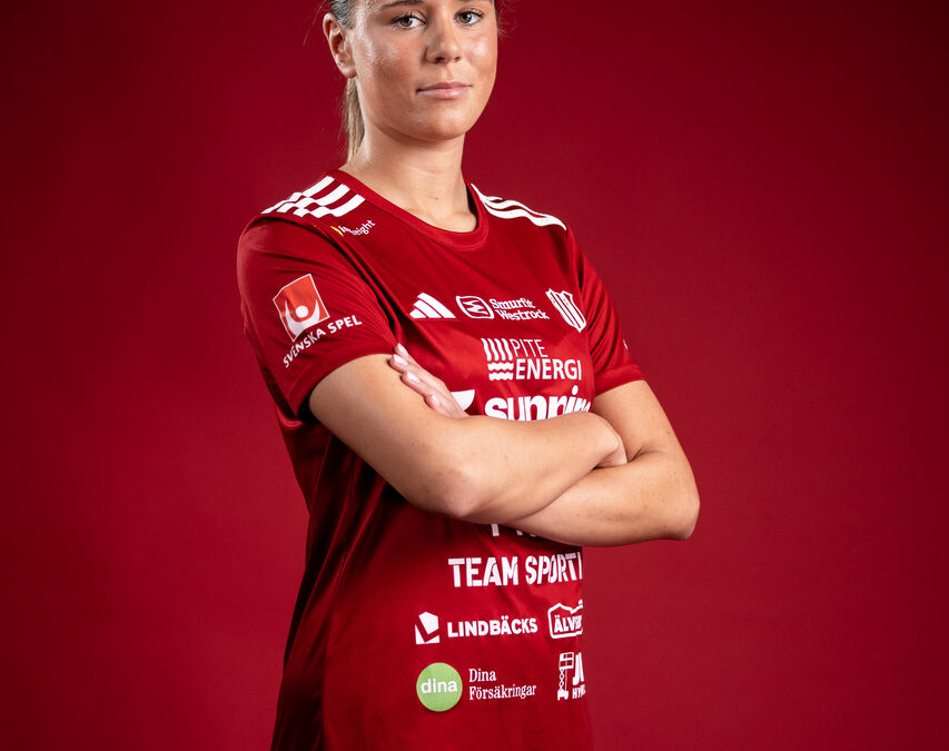 Matilda Ekblom klar för tre nya år med Piteå Dam